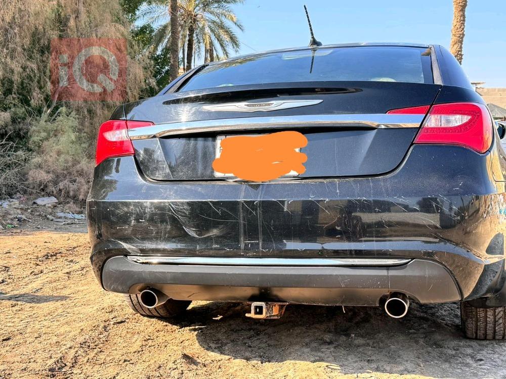 Chrysler 200